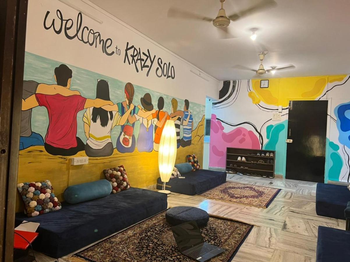 Krazy Solo Hostel Mumbai Exteriör bild
